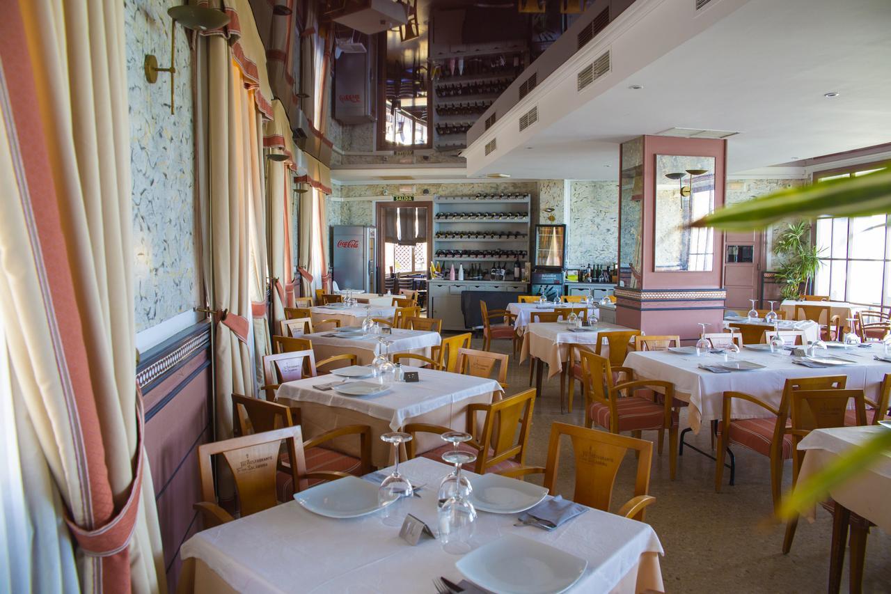Hotel Salambina ซาโลเบรญา ภายนอก รูปภาพ